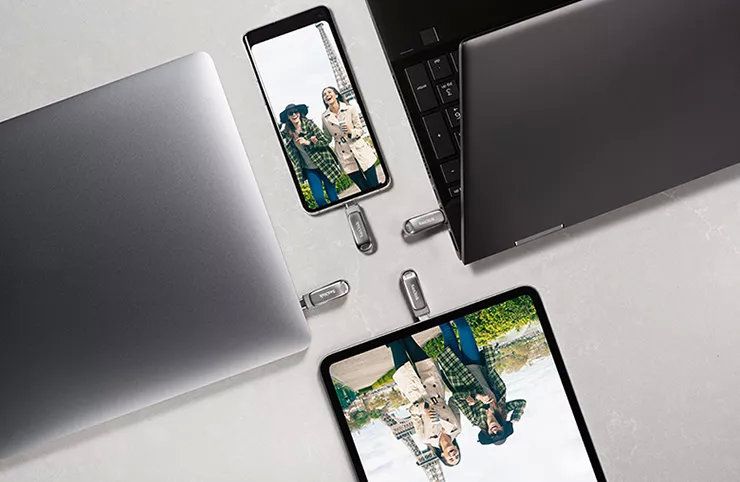 如何下载电影到u盘里面（手机视频照片怎样快速存到U盘） 